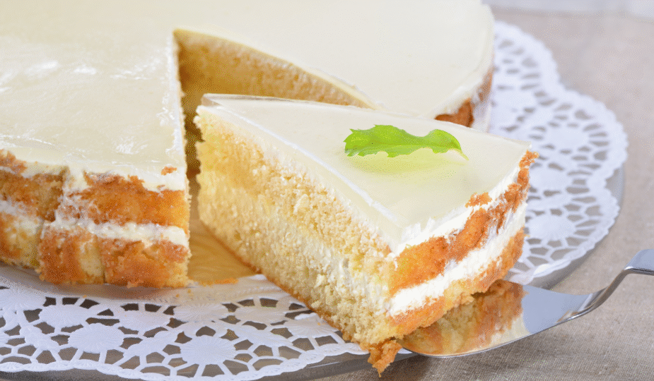 Bolo de iogurte fofinho e fácil: pronto em 40 minutos