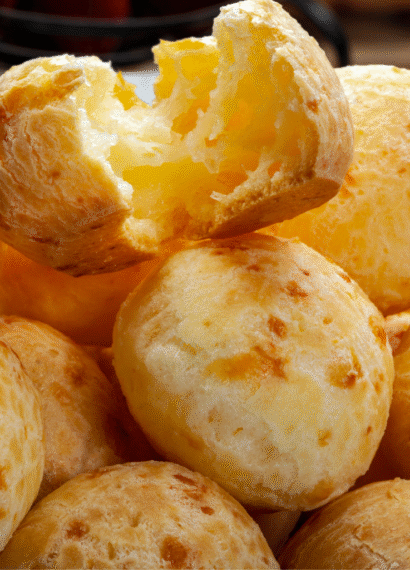 Receita de pão de queijo mineiro com 3 ingredientes